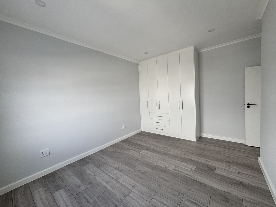 4 Bedroom Property for Sale in Sandown Western Cape